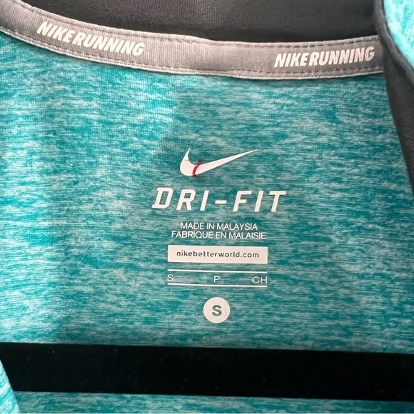 Women’s Nike DriFit Half Zip Running Top - Picture 6 of 6
